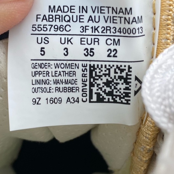 The Converse Chuck II Perforated Metallic womens size 5 - Picture 3 of 6